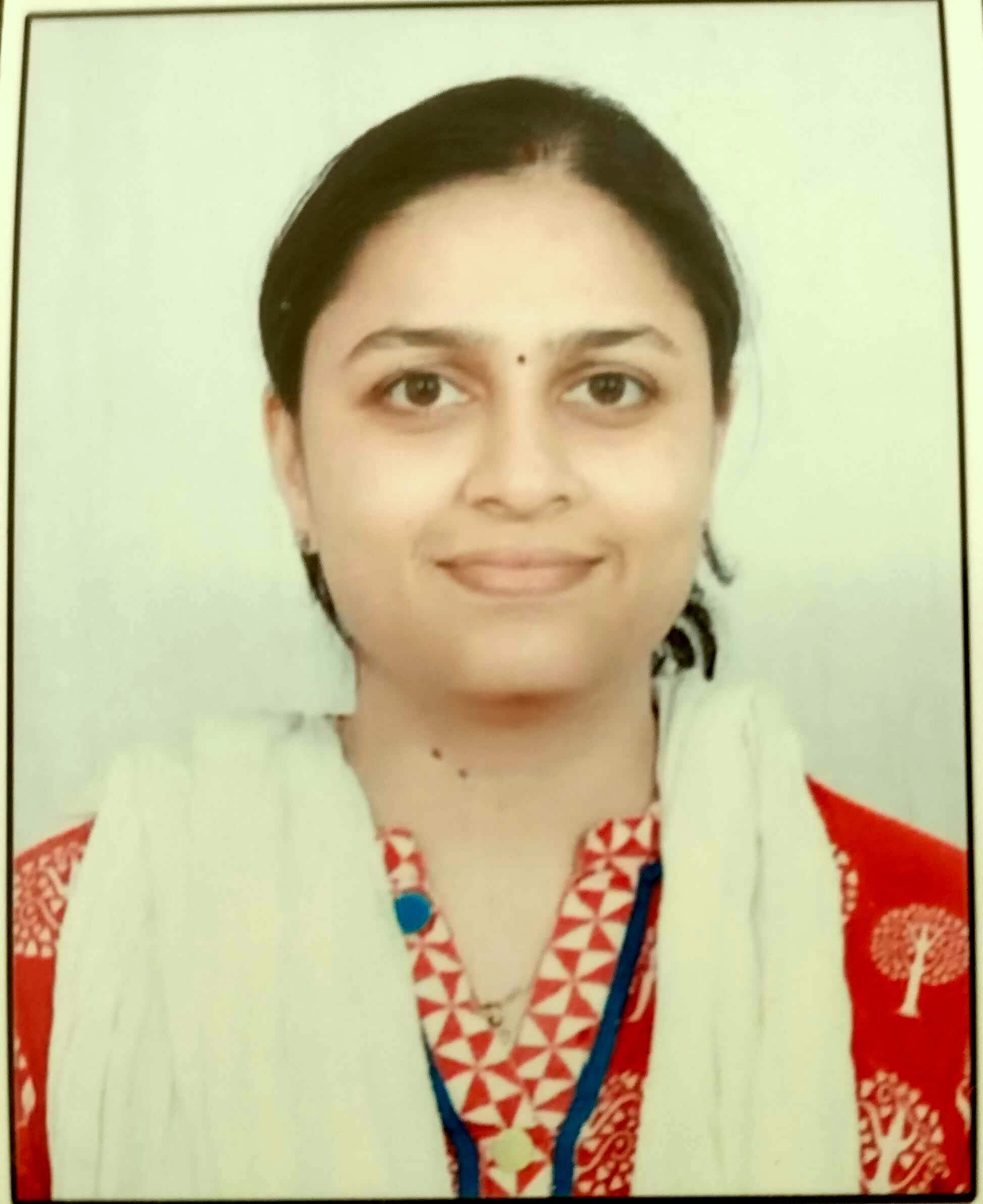 DR DIVYA LADHA